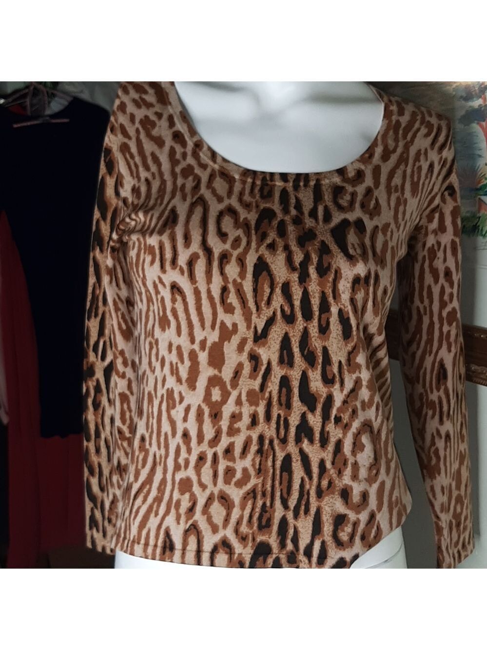 Jones New York cougar print sweater